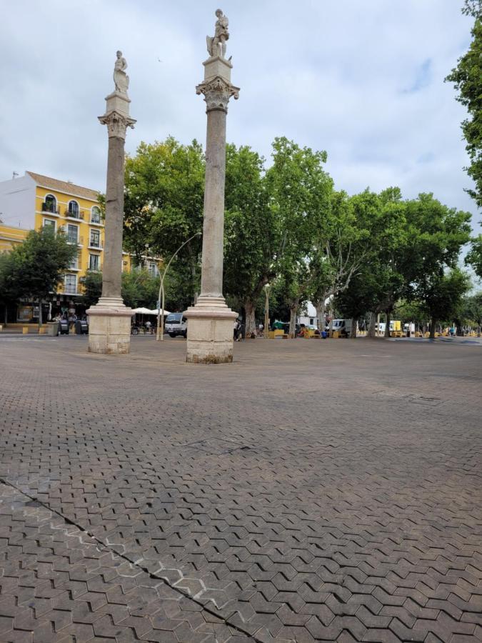 Apartment In The Center Of Seville Ngoại thất bức ảnh